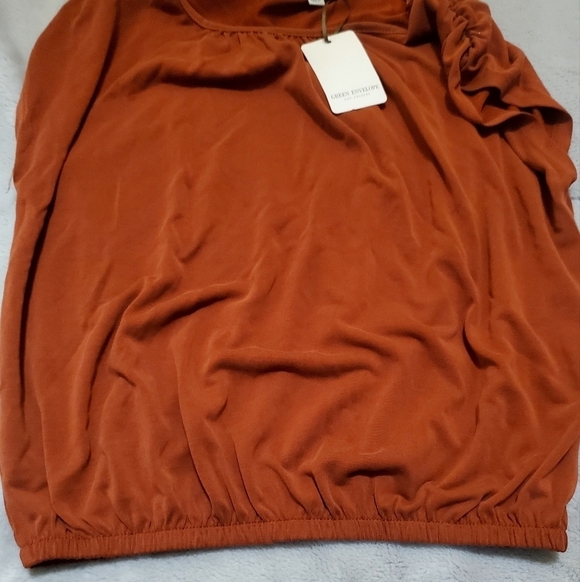 Green Envelope Burnt Orange Short Sleeve Top Size XS NWT - Picture 4 of 6